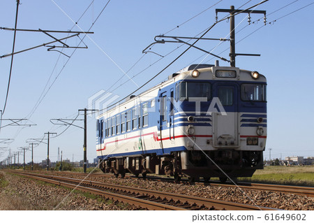 Shinetsu幹線(Kiha 40-560)上Banetsu西線的火車轉發 Shinetsu幹線(Kiha 40-560)上Banetsu西線的火車轉發 61649602
