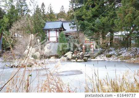 Little King Shrine Little King Shrine 61649737