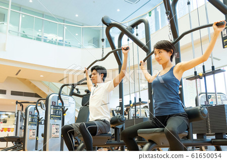 Couple gym muscle training weight training sports club Couple gym muscle training weight training sports club 61650054