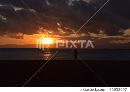 Chigasaki Beach Winter @ Dusk Chigasaki Beach Winter @ Dusk 61652097