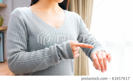 觀看女人檢查16:9 觀看女人檢查16:9 61657617