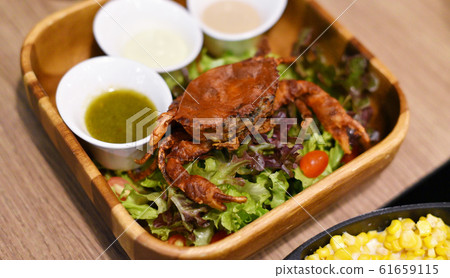 Soft shell crab salad with spicy sauce Soft shell crab salad with spicy sauce 61659115