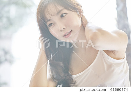 年輕女子，早晨，天氣，房間，房子，美麗 61660574