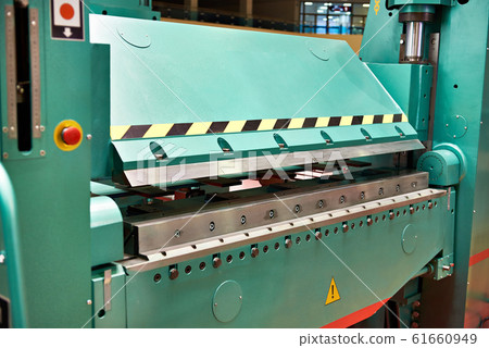 Industrial hydraulic press 61660949