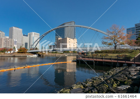 Aisle Bridge Aisle Bridge 61661464