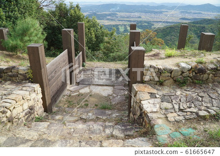 【日本百城名城】木之城南門遺址 1 岡山縣總社市 【日本百城名城】木之城南門遺址 1 岡山縣總社市 61665647