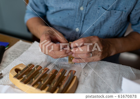 Repair of toy instruments 61670878