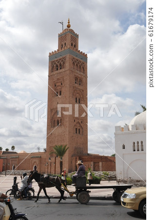 摩洛哥,馬拉喀什,Djemaa el Fna廣場,庫圖比亞 摩洛哥,馬拉喀什,Djemaa el Fna廣場,庫圖比亞 61679174