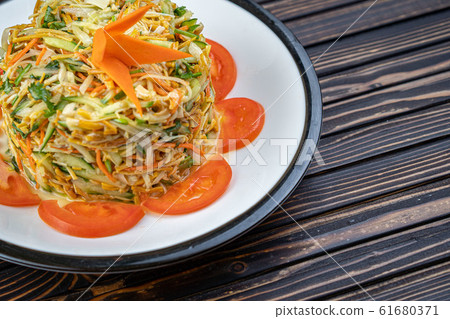 vegetable salad with shrimp and sesame. Chinese cuisine 61680371