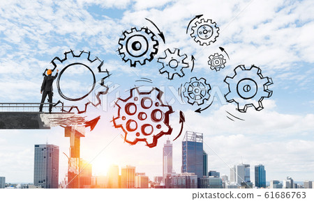 Businessman drawing teamwork conceptual scheme. 61686763