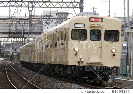 [TD] Take the Tobu Noda Line, Series 8000 8111 (forwarding) 61693525