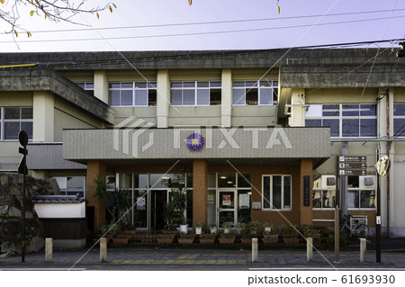 Nakatsu City Nanbu Elementary School Nakatsu City, Oita Prefecture 61693930