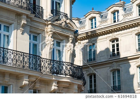 The streets of Paris The streets of Paris 61694818