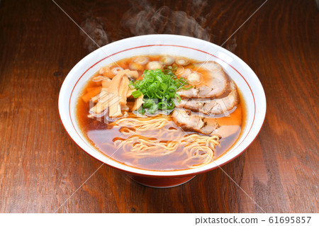 注意）Steam正在修飾合成。傳統的中國麵條，醬油拉麵和中國拉麵。 61695857