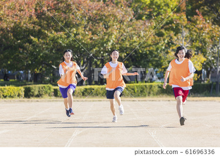 Running high school student 61696336