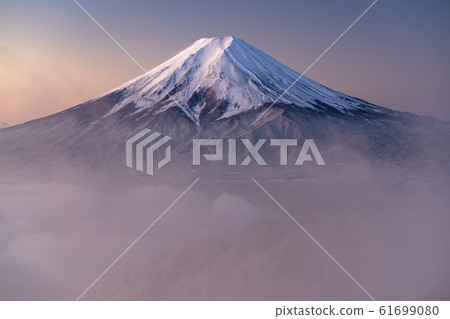 《Yamanashi Prefecture》 Mt.Fuji and snowy landscape in the sea of clouds 《Yamanashi Prefecture》 Mt.Fuji and snowy landscape in the sea of clouds 61699080