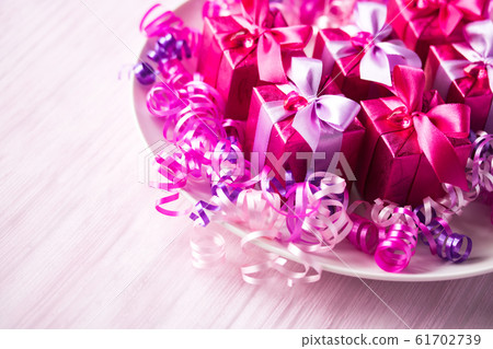 Present Present 61702739