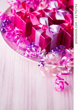 Present Present 61702742