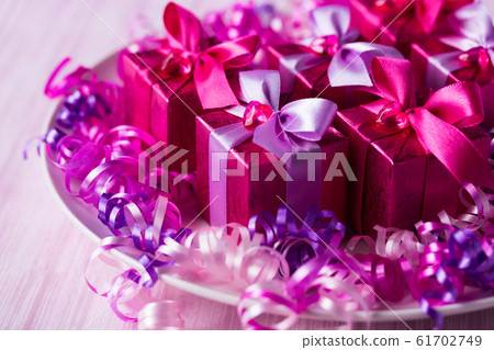 Present Present 61702749