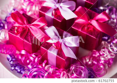 Present Present 61702755