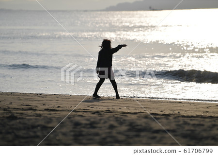 Silhouette girl Silhouette girl 61706799