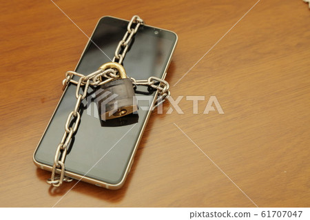 Confidential information 61707047