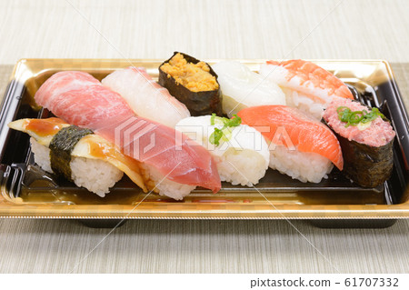 Delicious sushi Delicious sushi 61707332