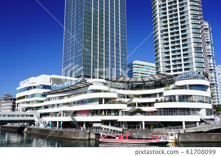 Urban landscape Commercial facilities around Yokohama Station 61708099