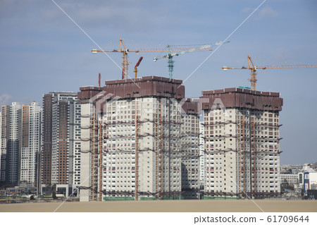 新公寓建築工地 新公寓建築工地 61709644