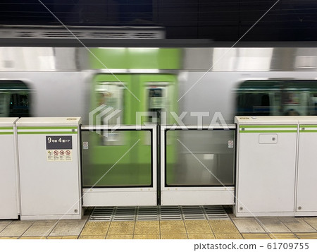 山手線的末班車 山手線的末班車 61709755