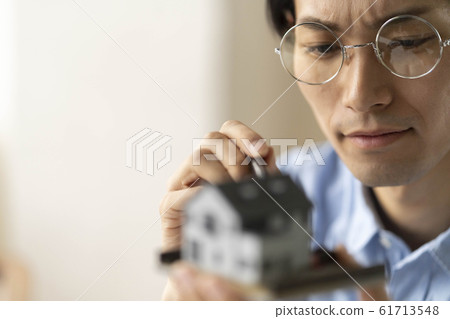 自己的房子新建築抵押裝修男 自己的房子新建築抵押裝修男 61713548