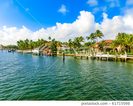 Luxury mansion in exclusive part of Fort Lauderdale Luxury mansion in exclusive part of Fort Lauderdale 61715098