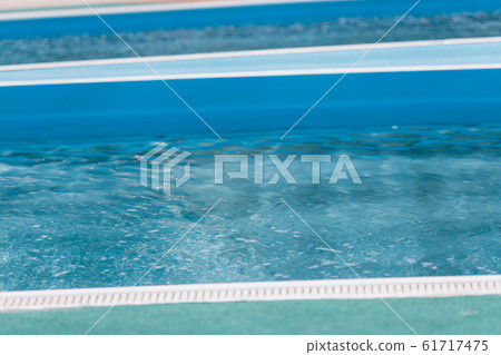休閒泳池 61717475