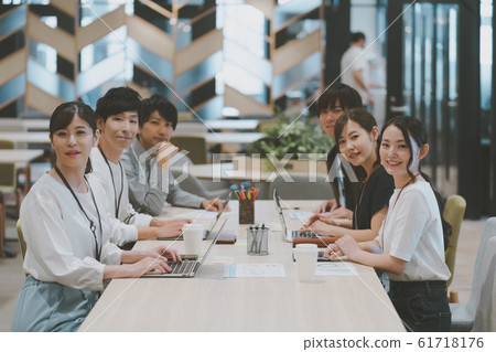Meeting @ company employee 61718176