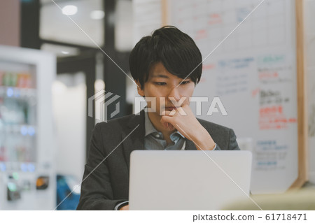 Working men Working men 61718471