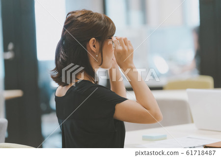 職業女性眼鏡 61718487