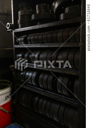 Gear shelves 61718848