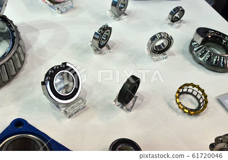 Group of industrial spherical roller bearings for use in smart factory Group of industrial spherical roller bearings for use in smart factory 61720046