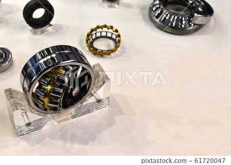 Group of industrial spherical roller bearings for use in smart factory Group of industrial spherical roller bearings for use in smart factory 61720047