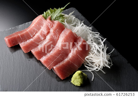 Medium Toro Sashimi 61726253