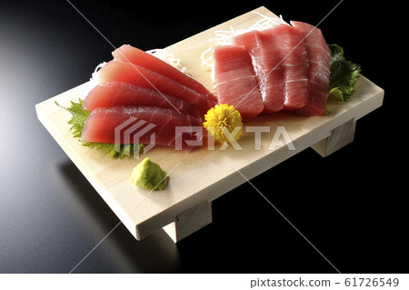 Platter of tuna Platter of tuna 61726549