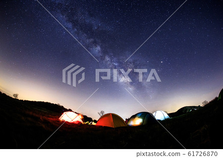 Milky Way Camping 61726870
