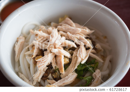 Shankau Sue Chicken Shan Noodle Taunggyi緬甸無汁麵條 Shankau Sue Chicken Shan Noodle Taunggyi緬甸無汁麵條 61728617
