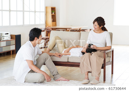 Family parent and child family female living 61730644