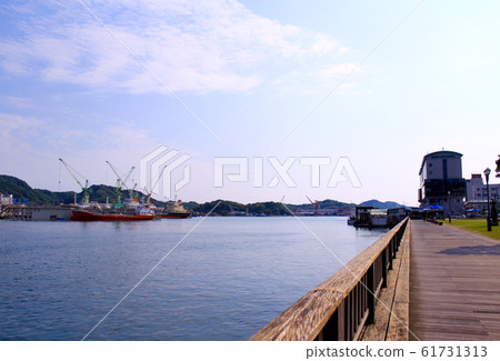 [Hiroshima] Onomichi Channel and Wood Deck by the Sea 61731313