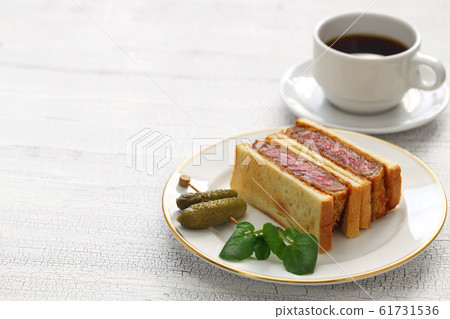 牛肉切塊 61731536