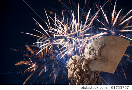 Fireworks over the Monument to the heroes First World War in Victory Park on Poklonnaya Hill, Moscow, Russia 61735797