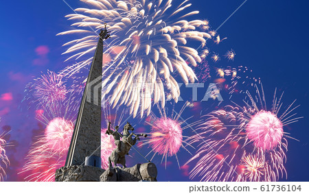 Fireworks over the War memorial in Victory Park on Poklonnaya Hill (Gora), Moscow, Russia. 61736104