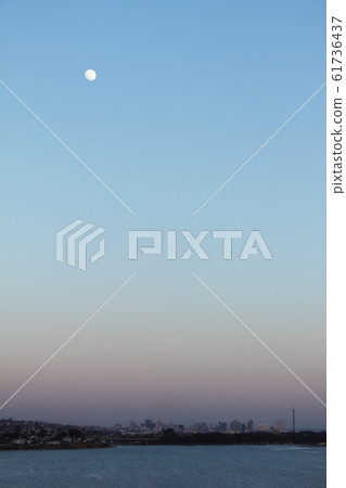 月亮和大海 月亮和大海 61736437
