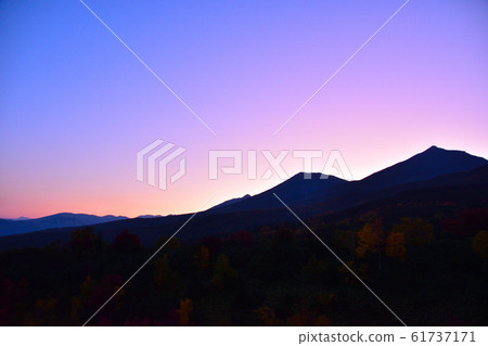 暮光十日嶽山脈 暮光十日嶽山脈 61737171